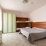 Kennedy Hotel 3*