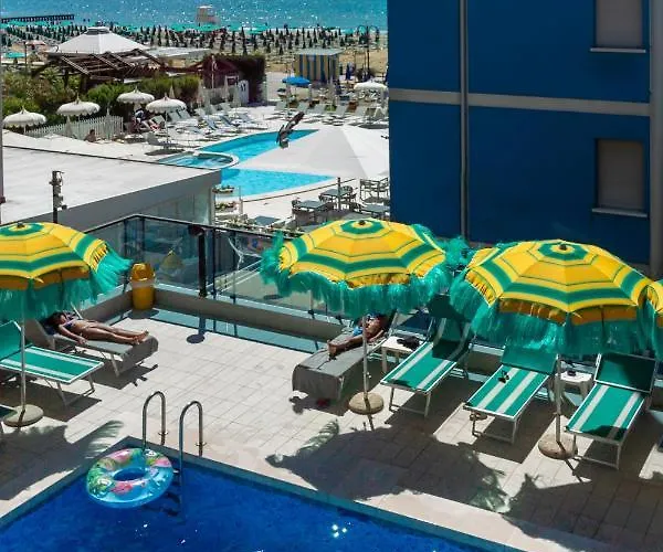 Kennedy Hotel 3*