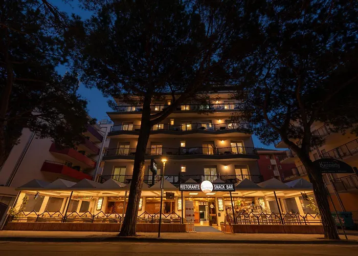 Hotel Kennedy 3*