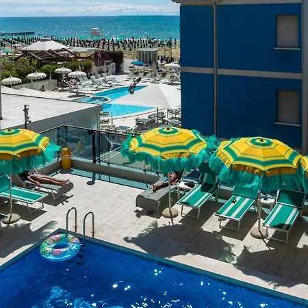 Kennedy Hotel 3*